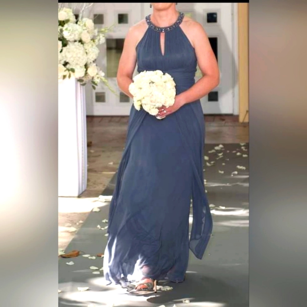 Beautiful Eliza J grey flowing dress. Size 6